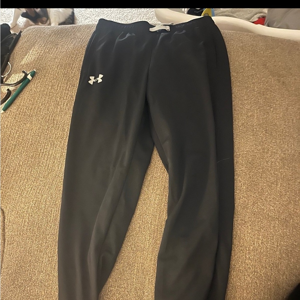 Boys youth medium under armour sweatpants